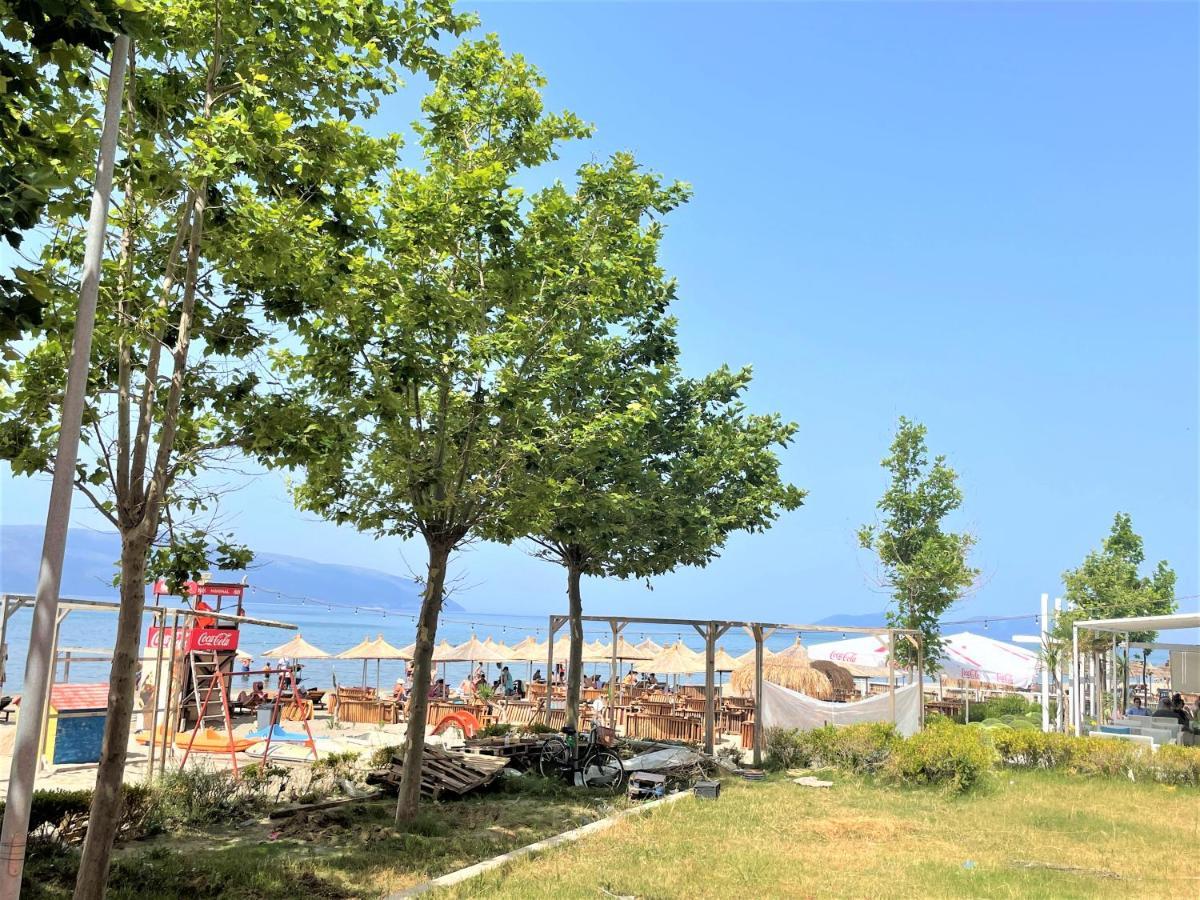Sky & Sea Viewing Apartment Vlorë Buitenkant foto