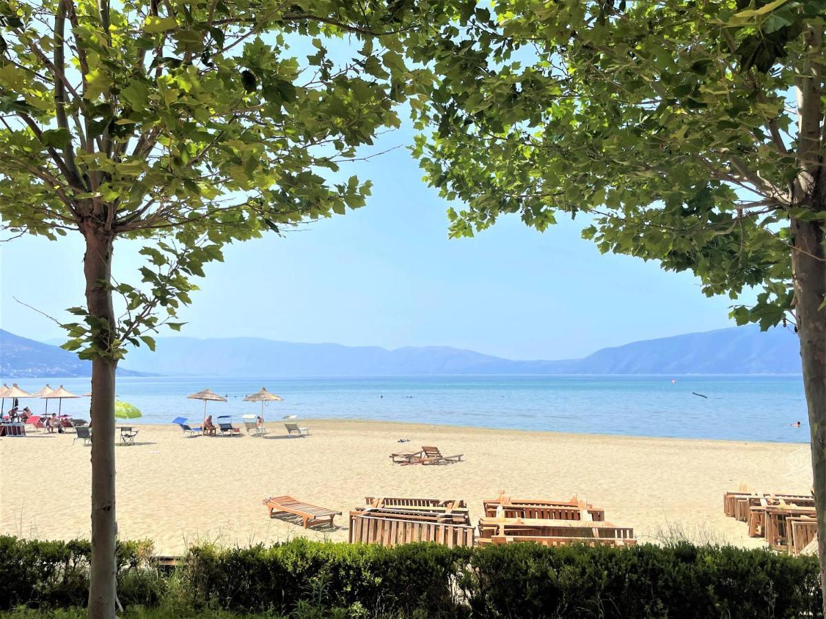 Sky & Sea Viewing Apartment Vlorë Buitenkant foto