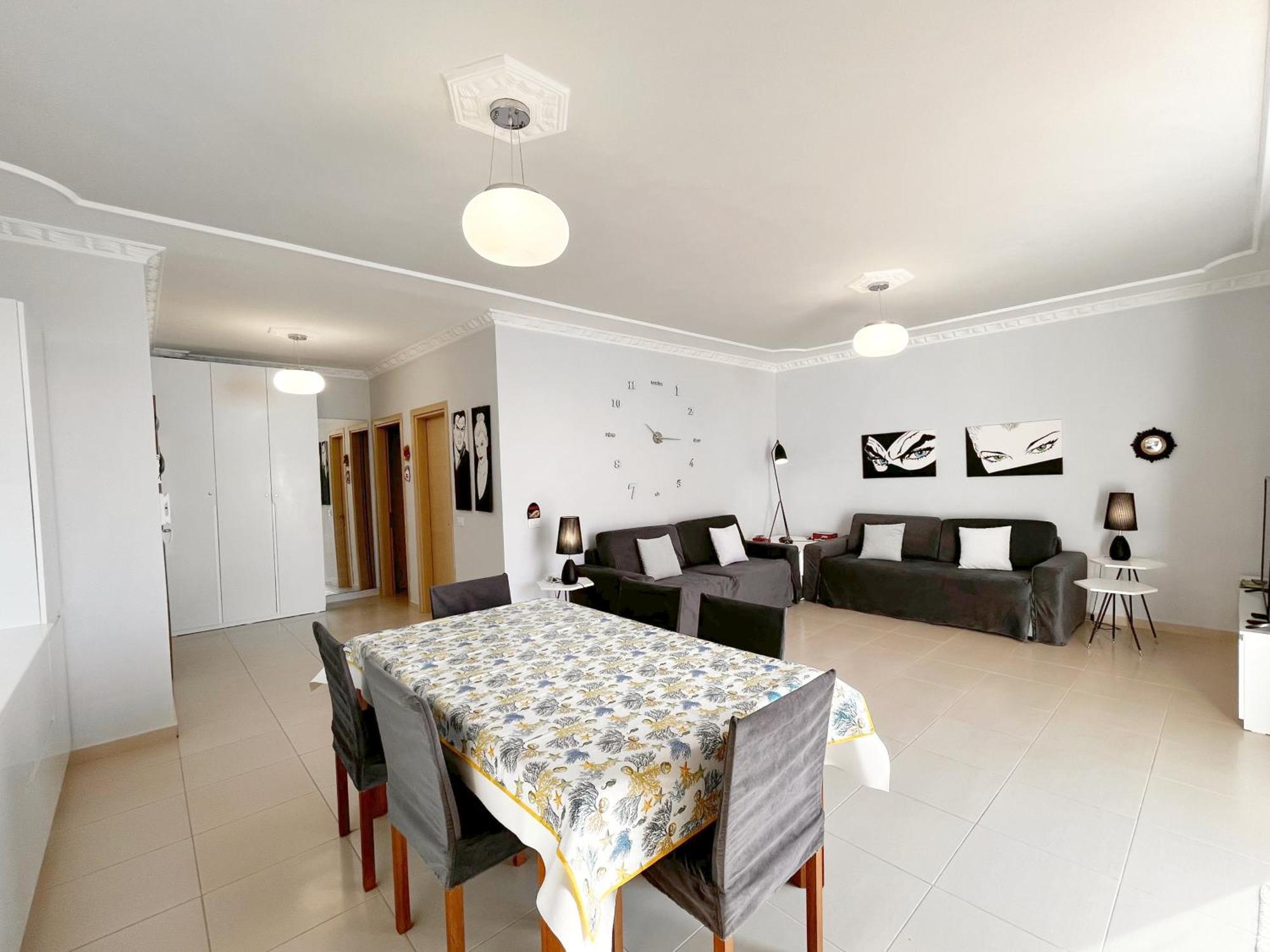 Sky & Sea Viewing Apartment Vlorë Buitenkant foto